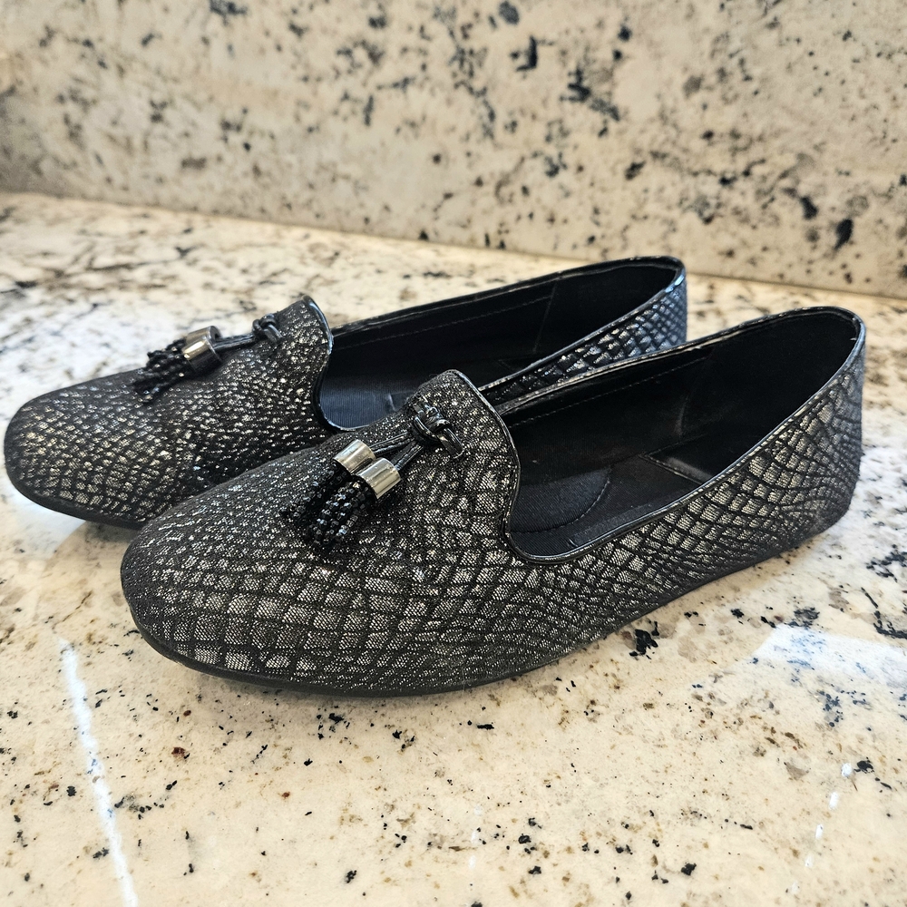 Womens Black Loafers , Size 8